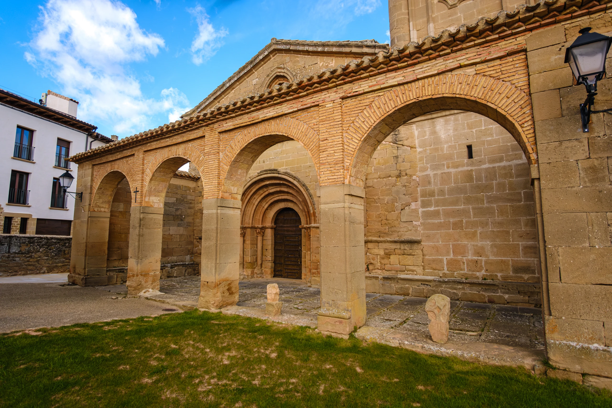 Un enclave estrat&eacute;gico entre el castillo y el Camino